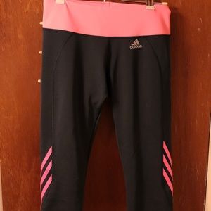 Women’s Adidas workout legging